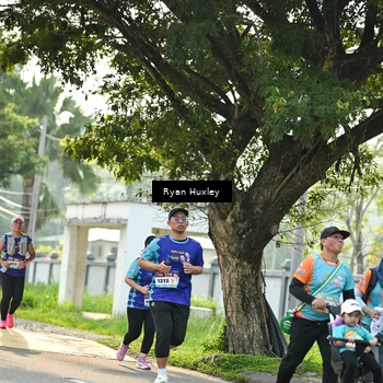 Runner Photo 8244694