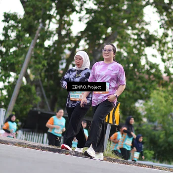Runner Photo 8244755