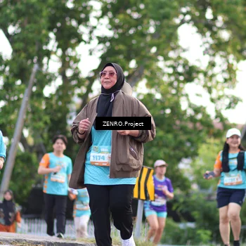 Runner Photo 8244849