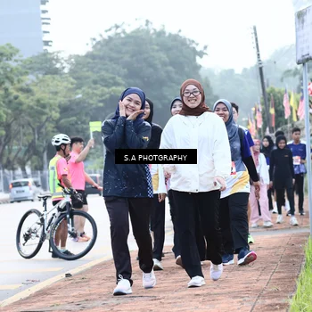 Runner Photo 8244864