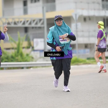 Runner Photo 8244915