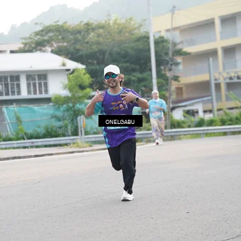 Runner Photo 8244954
