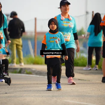 Runner Photo 8245034