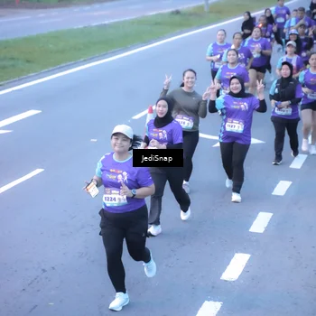 Runner Photo 8245143