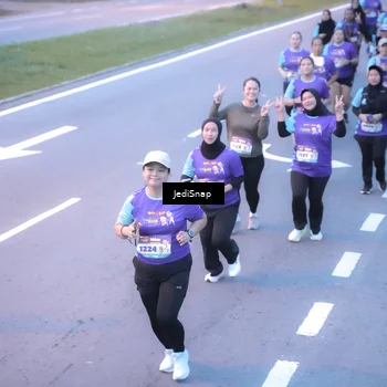 Runner Photo 8245145