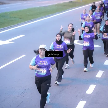 Runner Photo 8245146