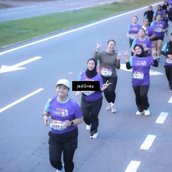 Runner Photo 8245152