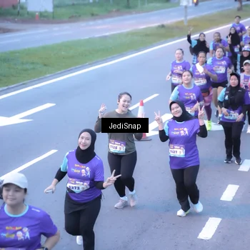 Runner Photo 8245158