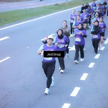 Runner Photo 8245161
