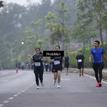 Runner Photo 8245169