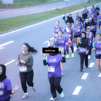 Runner Photo 8245183