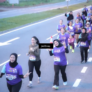 Runner Photo 8245196