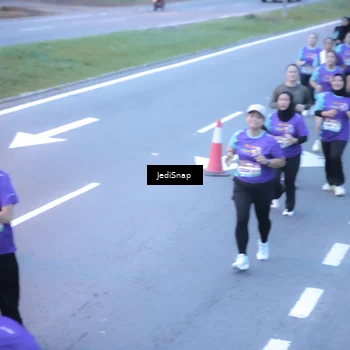 Runner Photo 8245204