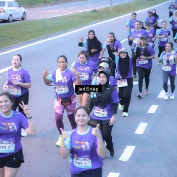 Runner Photo 8245251