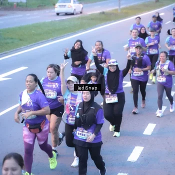 Runner Photo 8245298