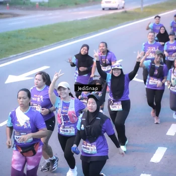 Runner Photo 8245300