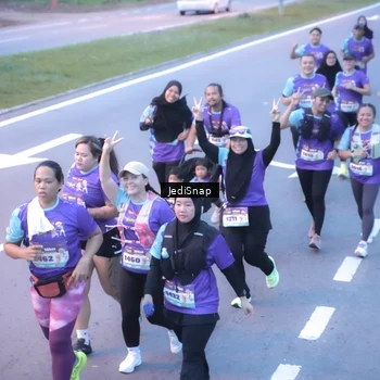 Runner Photo 8245313