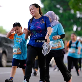 Runner Photo 8245350