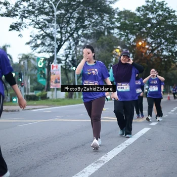 Runner Photo 8245357