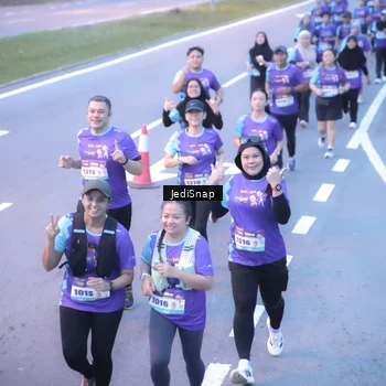 Runner Photo 8245401
