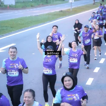 Runner Photo 8245413