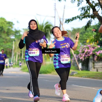 Runner Photo 8245424