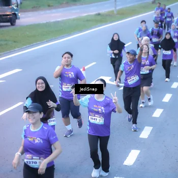 Runner Photo 8245434