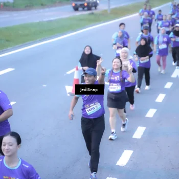 Runner Photo 8245477