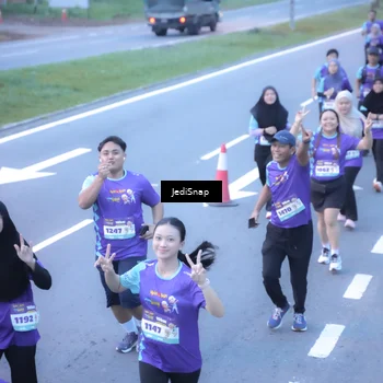 Runner Photo 8245482