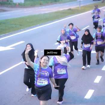 Runner Photo 8245521