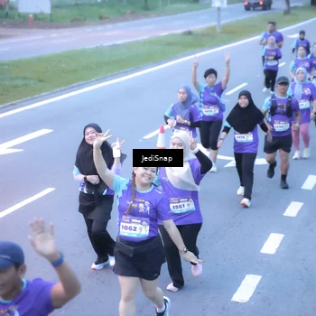 Runner Photo 8245537