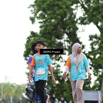 Runner Photo 8245542