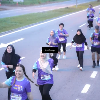 Runner Photo 8245548
