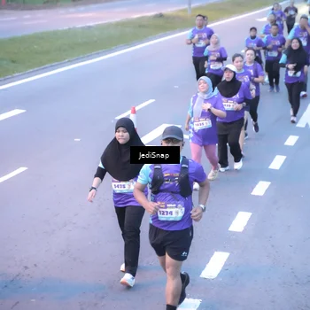 Runner Photo 8245569
