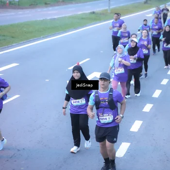 Runner Photo 8245578