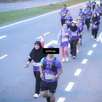 Runner Photo 8245580