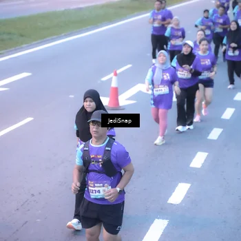 Runner Photo 8245587