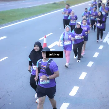 Runner Photo 8245593