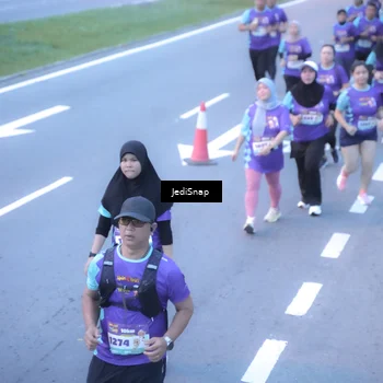 Runner Photo 8245598