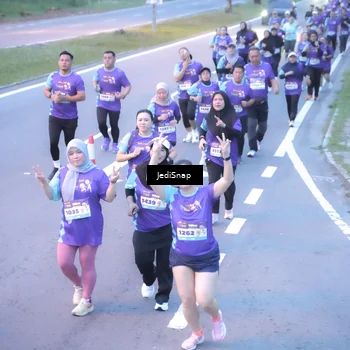 Runner Photo 8245623