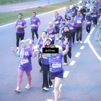 Runner Photo 8245640