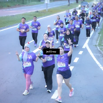 Runner Photo 8245646