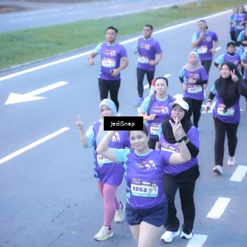 Runner Photo 8245657
