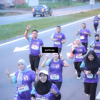Runner Photo 8245676