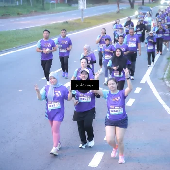 Runner Photo 8245708