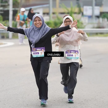Runner Photo 8245769