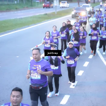 Runner Photo 8245791