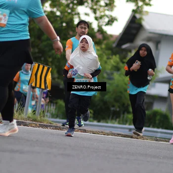 Runner Photo 8245800