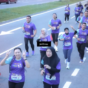Runner Photo 8245824