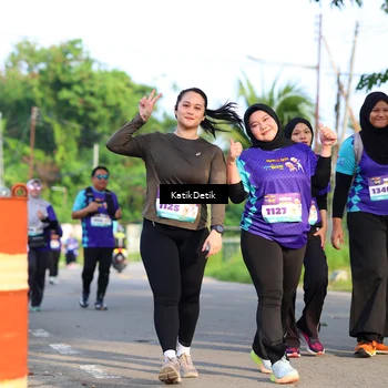 Runner Photo 8245837